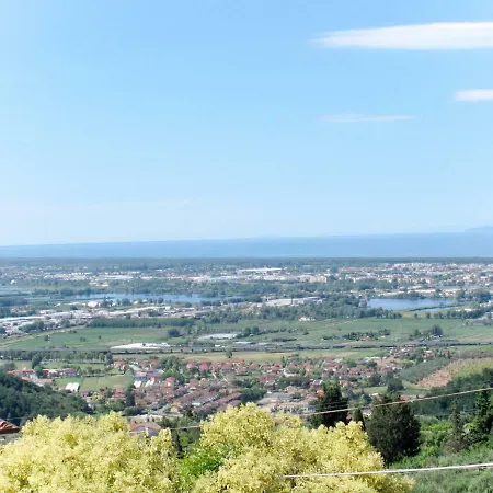 Locazione Turistica Casa Il Poggio Дом отдыха