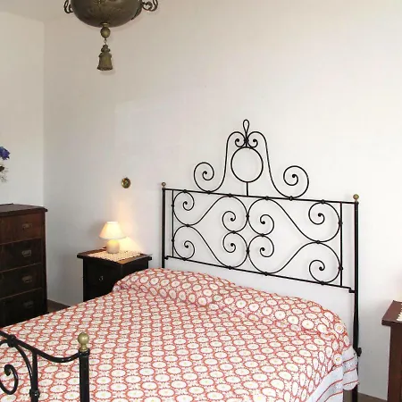 Дом отдыха Locazione Turistica Casa Il Poggio Mommio