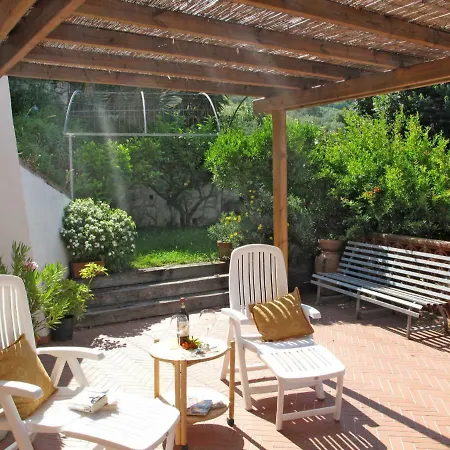 Locazione Turistica Casa Il Poggio Дом отдыха
