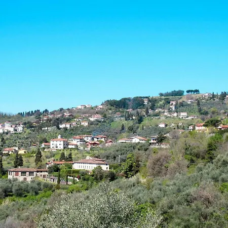 Дом отдыха Locazione Turistica Casa Il Poggio