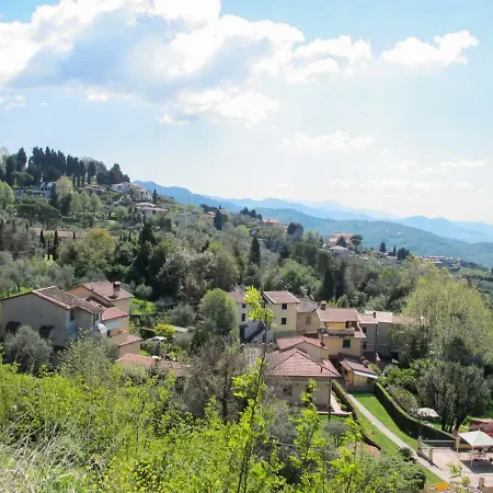 Дом отдыха Locazione Turistica Casa Il Poggio Mommio